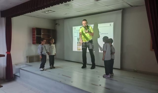 Malatya'da öğrencilere trafik eğitimi verildi