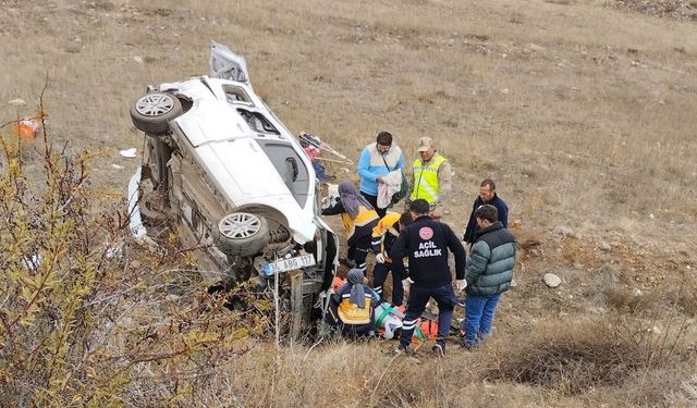 Refahiye’de trafik kazası: 3 yaralı