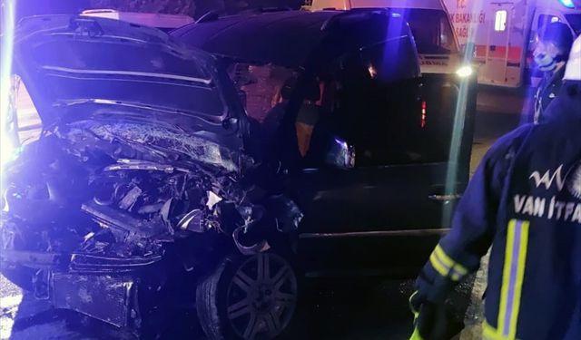 Van'da 3 aracın karıştığı trafik kazasında 1 kişi öldü, 7 kişi yaraladı