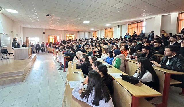 Atatürk Üniversitesi’nde “Narkogençlik” Semineri: Uyuşturucunun Kişisel ve Toplumsal Etkileri Anlatıldı