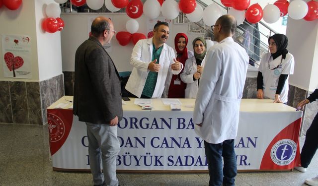 Bitlis Tatvan Devlet Hastanesi'nde Organ Bağışı Haftası etkinliği düzenlendi