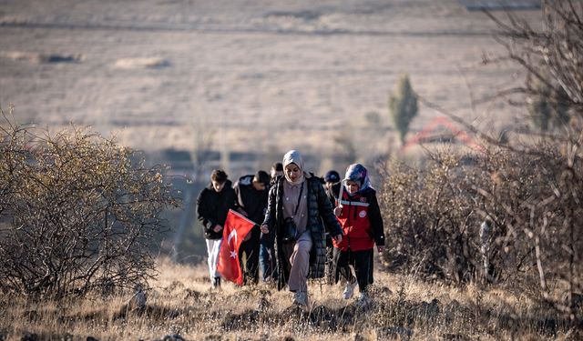 Erzurum'da 93 Harbi'nin Kahramanları Anısına Saygı Yürüyüşü Düzenlendi