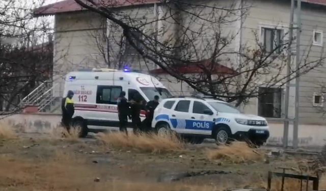 Erzincan'da Kaçak Göçmenlerle Polis Arasında Kovalamaca Yaşandı (VİDEO HABER)