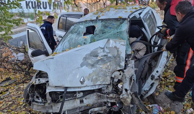 Malatya Darende’de Otomobilin Şarampole Devrilmesi Sonucu 4 Kişi Yaralandı