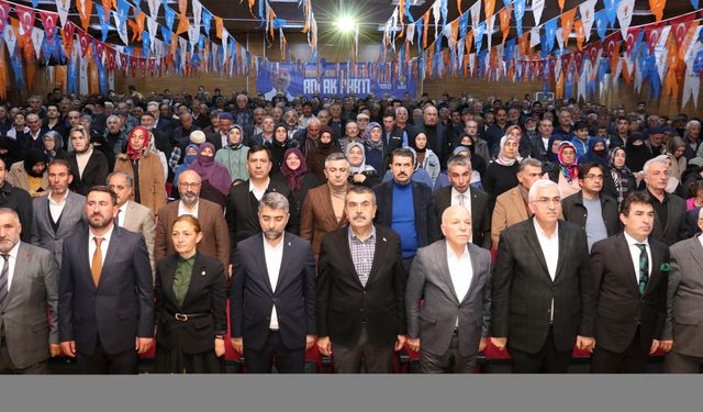 Milli Eğitim Bakanı Tekin, Erzurum'da partisinin ilçe kongresinde konuştu: