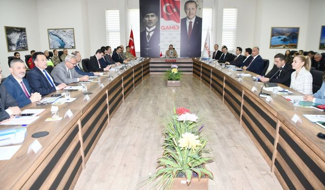 Tunceli'de kış tedbirleri değerlendirme toplantısı: Güvenli kış için hazırlıklar tamamlanıyor