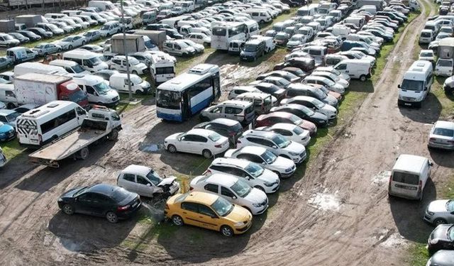 6 ay boyunca alınmayanlar satılacak! Yediemin otoparkındaki  araçlar yeni sahiplerine kavuşuyor, Borçlar ne olacak