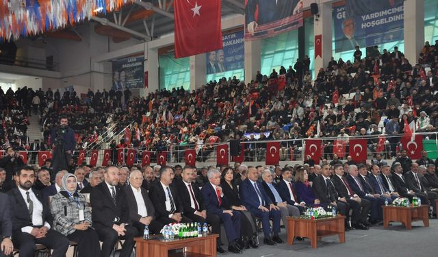 AK Parti Erzincan 8. Olağan İl Kongresi Yapıldı; Yönetim hangi isimlerden oluşuyor