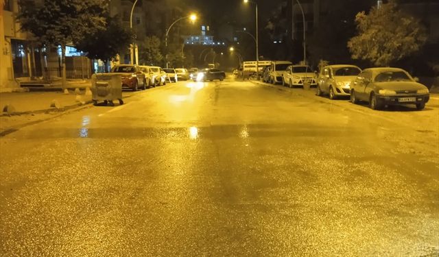 Battalgazi'de cadde ve sokaklar yıkandı