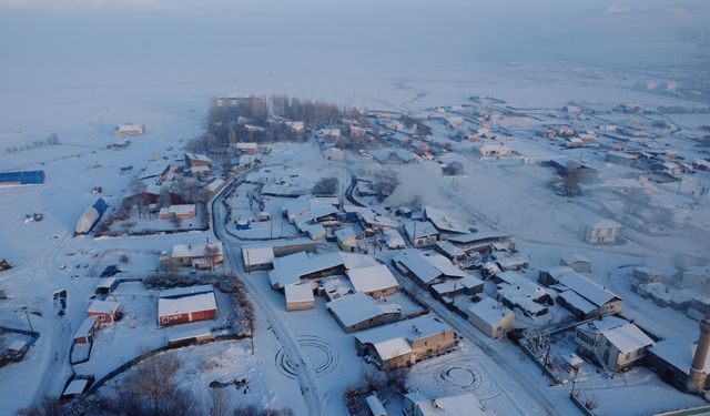 Erzurum'da yaşam zorlu geçiyor