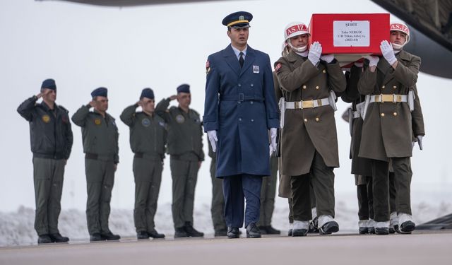 Isparta'daki helikopter kazasında şehit olan Astsubay Çavuş Taha Nergiz, Erzurum'da son yolculuğuna uğurlandı