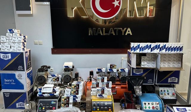 Malatya'da Kaçakçılık Operasyonu: 4 Sigara Dolum Makinesi ve Yüklü Miktarda Kaçak Tütün Ele Geçirildi