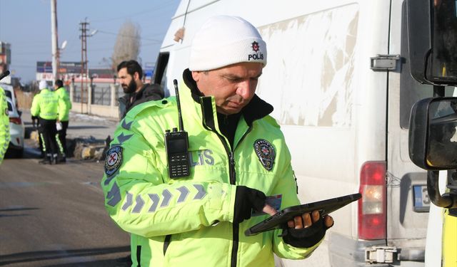 Van’da Kış Lastiği Denetimleri Başladı: Güvenli Yolculuk İçin Zorunlu Uygulama