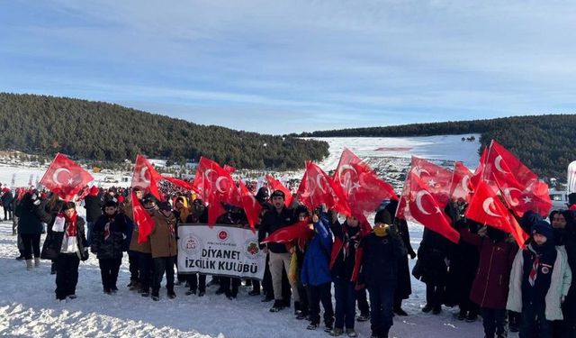 Erzincanlı İzciler ‘Şehitleri’ İçin Yürüdü