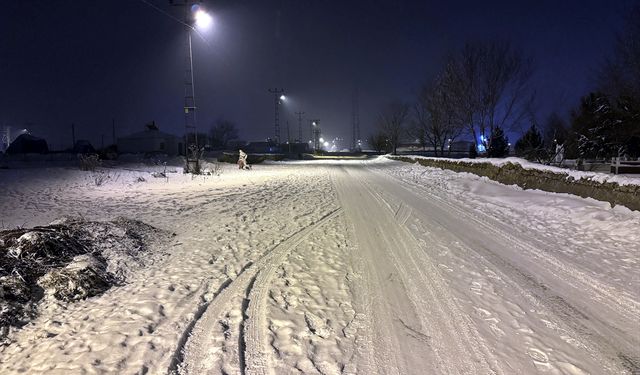 Erzurum, Kars, Ardahan ve Ağrı’da soğuk hava ve kar etkisini gösteriyor