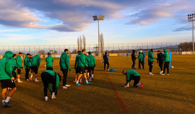 Iğdır FK, yeni transferlerle yükselişe geçmeyi hedefliyor