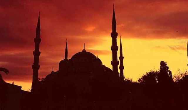 Samimi, dualı, komik: Kurban Bayramı tebrik mesajları