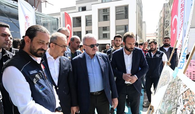 İçişleri Bakan Yardımcısı Münir Karaloğlu, Malatya'da deprem konutlarını inceledi