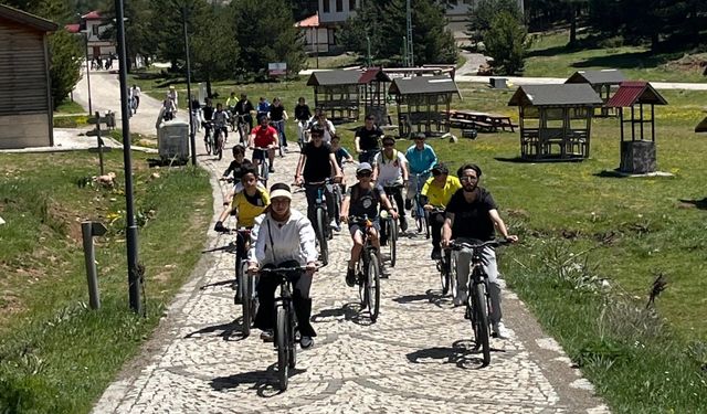 Refahiye Bisiklet turu, gençler doğayla buluştu, çevre için pedal çevirdi