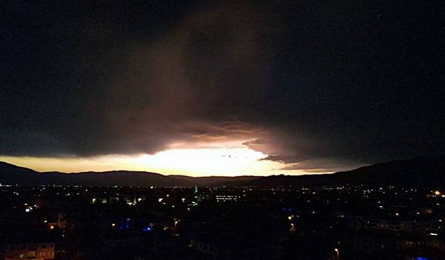 Erzincan’da Yağmur Sonrası Ufukta Kartpostallık Manzaralar (VİDEO HABER)