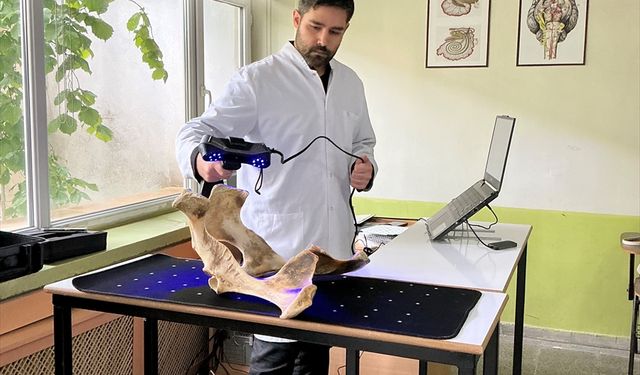 Fırat Üniversitesi’nde Yapay Zeka Destekli Veteriner Anatomi Eğitimi: Kemiklerden Mobil Uygulamaya Yenilikçi Adım