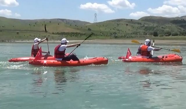 Muş’ta Su Sporlarına Büyük İlgi: Alparslan 2 Barajı’nda Kano Etkinliği Coşkusu