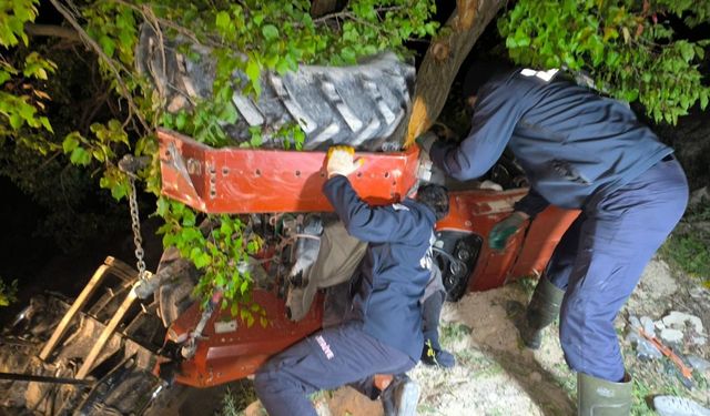 Malatya'da devrilen traktörün sürücüsü öldü
