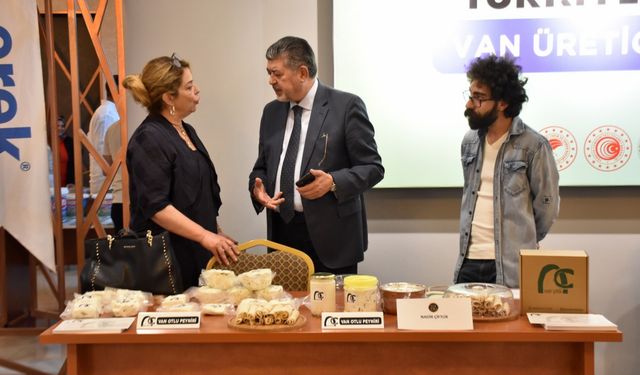 Van’da Yerli Üreticiler ve Büyük Alıcılar “Türkiye’nin Kahramanları” Projesinde Buluştu
