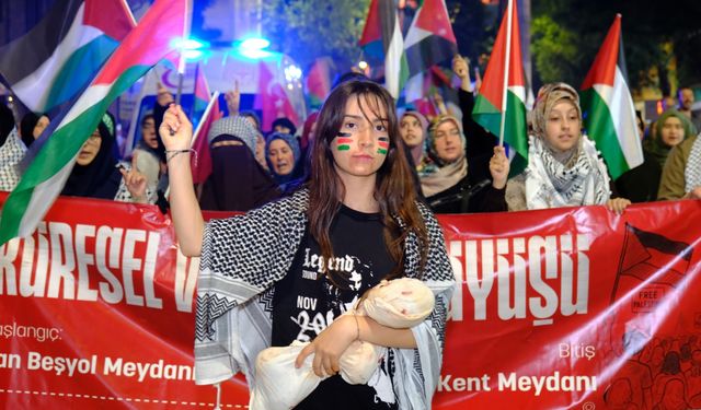 Van’da İsrail Protestosu: Filistin ve İran’a Yönelik Saldırılar Kınandı