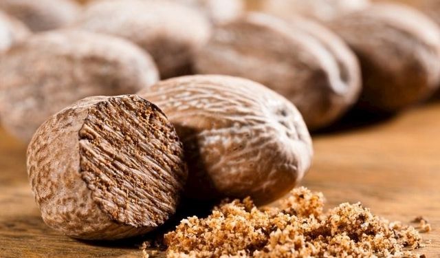 Muskatın Gizli Dünyası: Bir Tutamı Yemekleri Değiştiriyor!