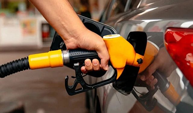 Cuma Günü Benzin Ucuzluyor mu? İşte Son İşaretler