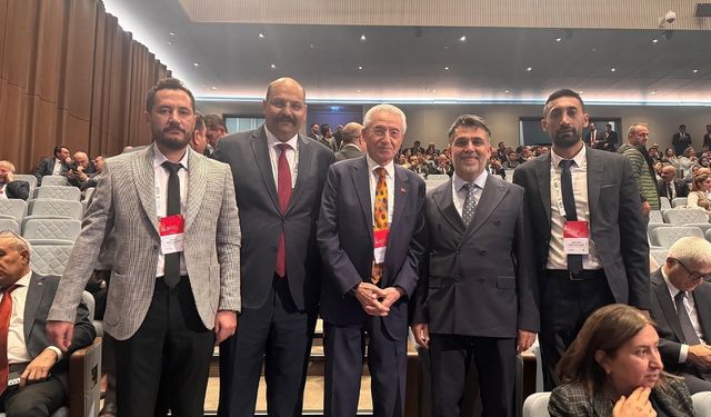 Erzincan Heyeti Cumhurbaşkanı Erdoğan’la Şehircilik Zirvesi’nde Buluştu