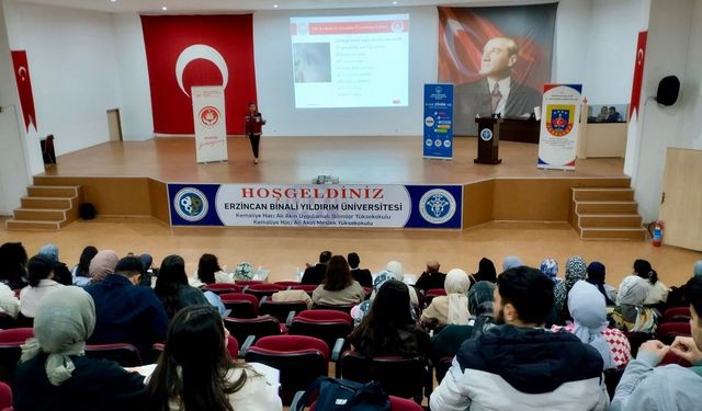 Kemaliye’de Kadına Yönelik Şiddetle Mücadele İçin Öğrencilere Özel Eğitim