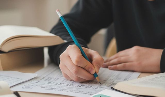 MEB ve ÖSYM sınav sorularını değiştiriyor