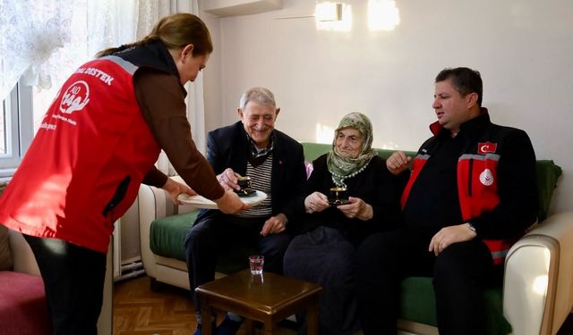 67 Yıllık Evliliğin Sırrı Erzincan’da Aynı Sofrada Konuşuldu