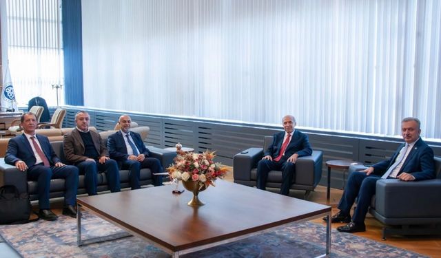 Hukuk Dünyasının İki Önemli İsmi Erzincan’da Bir Araya Geldi