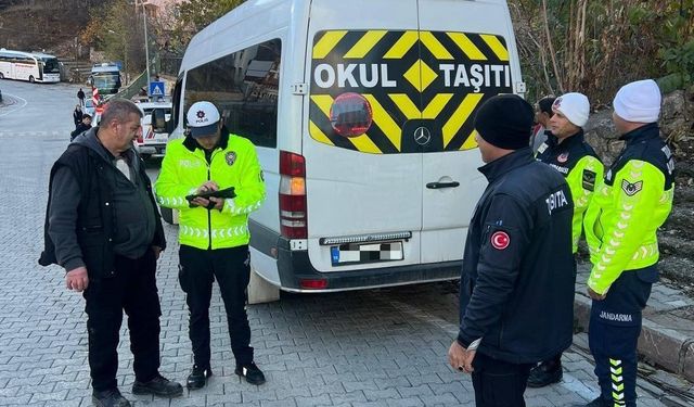 İliç, Kemaliye ve Çayırlı’da Servis Araçlarına Sıkı Denetim
