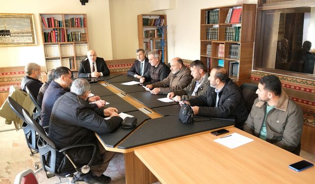 Medet Şahin Rehberliğinde Umre İstişaresi