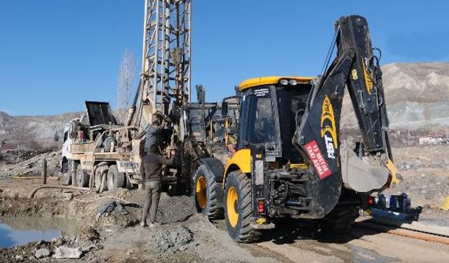 Erzincan’da Sondaj Aracında Kaza: Bir İşçi Yüzünden Yaralandı