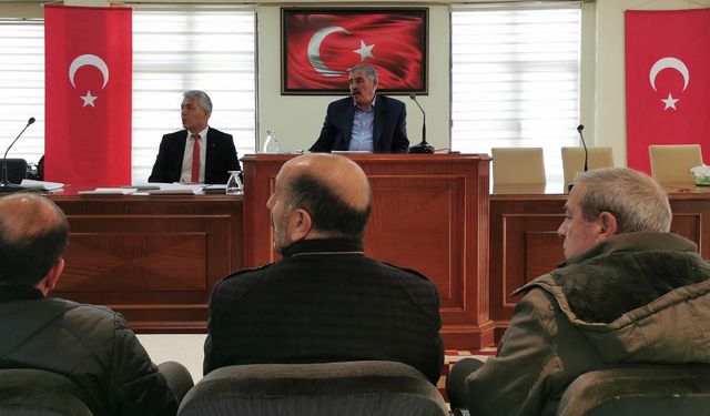 Üzümlü'de Meclis Toplantısında Üç Kritik Madde Oy Birliğiyle Kabul Edildi