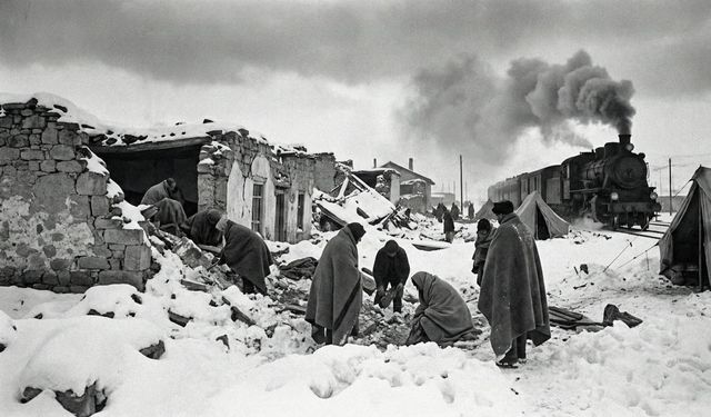 İngiliz Arşivinden 1939 Erzincan Depremi Görüntüleri!