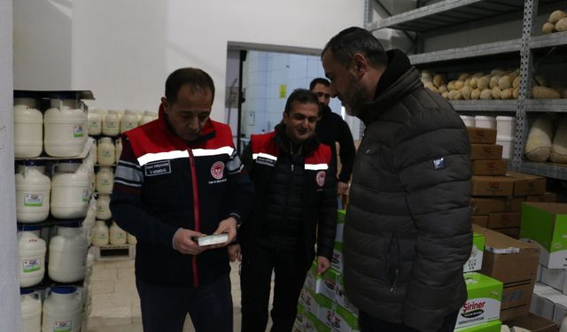 Tulum Peynirine Yakın Takip: İl Müdürü Koçaker İşletmeleri Ziyaret Ediyor