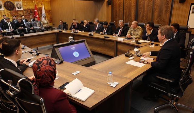 Vali Aydoğdu’dan Birim Amirlerine Net Mesaj: Öncelik Vatandaş Memnuniyeti