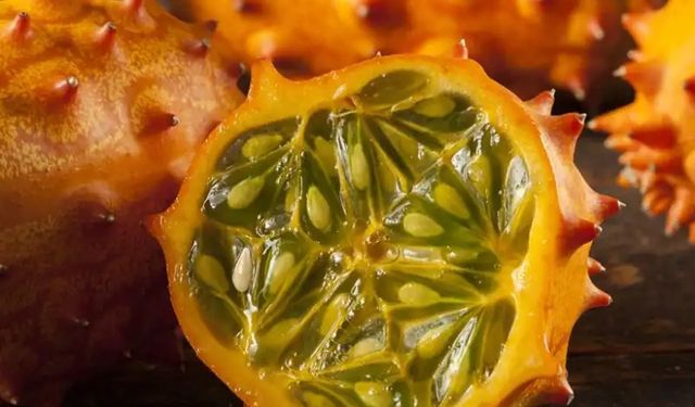Kiwano Meyvesi: Boynuzlu Kavunun Faydaları ve Tüketim Rehberi