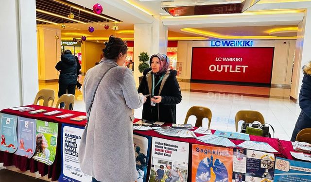 Sağlıklı Beslenme ve Kronik Hastalıklar Konusunda Vatandaşlara Bilgilendirme Yapıldı