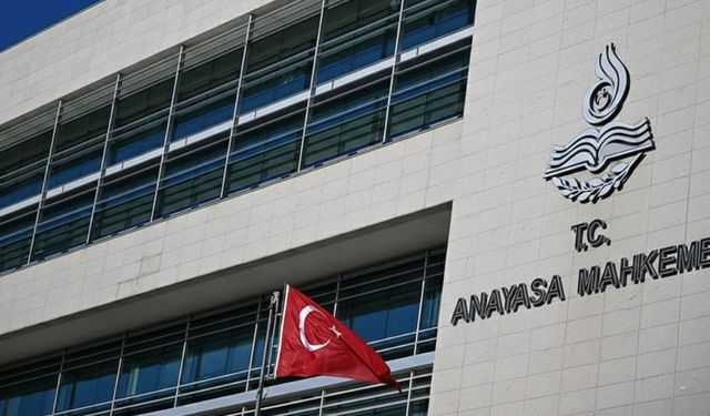 En Düşük Emekli Maaşı İçin AYM Kararı Bekleniyor