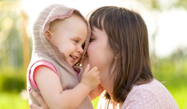 Ebeveyn-Çocuk Etkileşimi Beyni Yeniden Şekillendiriyor