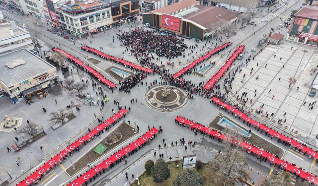 Erzincan Ay Yıldızın Gölgesinde Tek Yürek Oldu