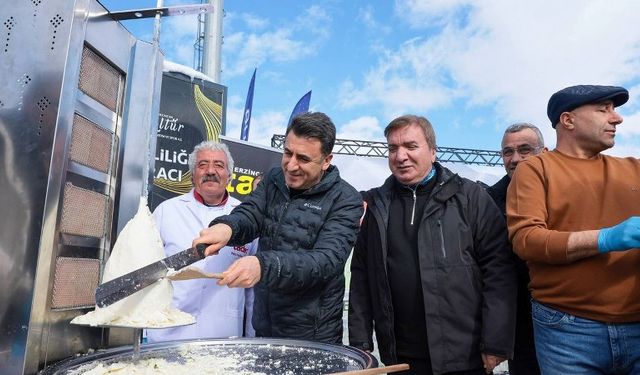 İki Vali Ergan Dağı’nda Tulum Döner Kesti Vatandaşa Dağıttı (VİDEO)