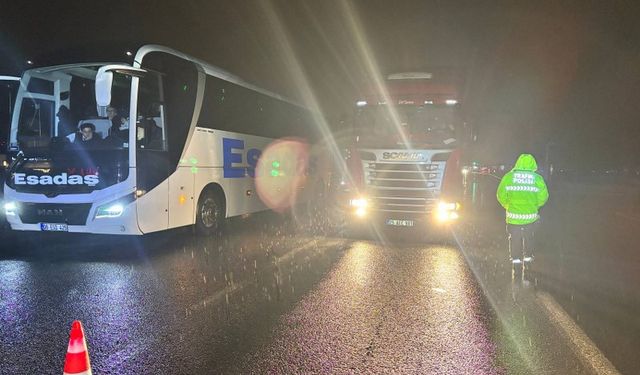 Erzincan’da Hava Şartları Ulaşımı Vurdu: Sakaltutan Geçidi Kapandı (VİDEO)